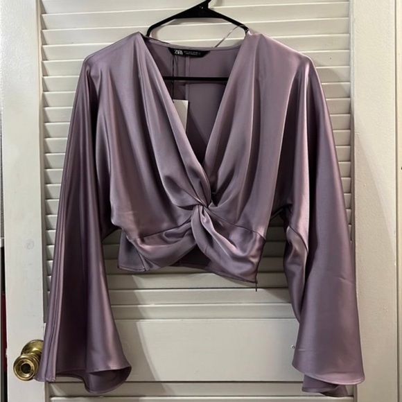 Zara knotted satin crop top - Picture 3 of 3